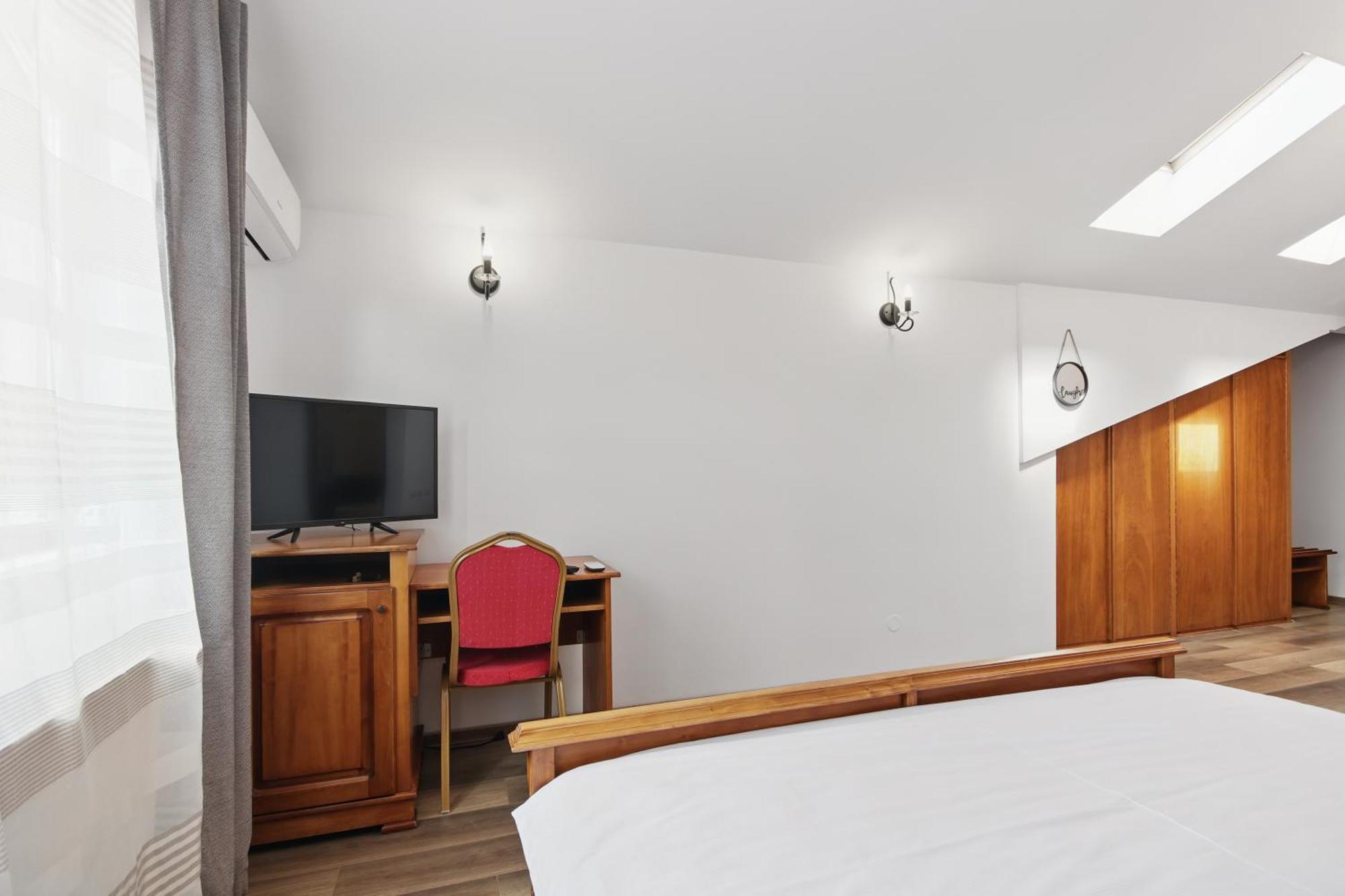 Casa Galand Hotel Parscov Buitenkant foto
