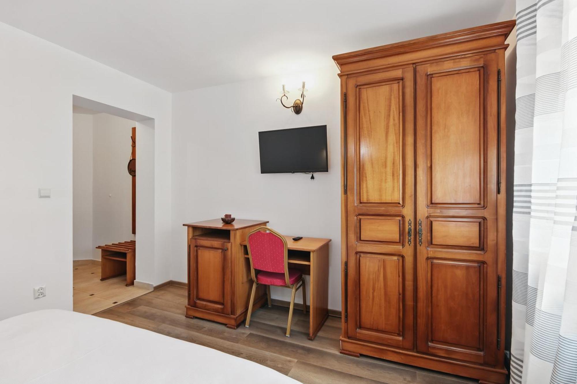 Casa Galand Hotel Parscov Buitenkant foto